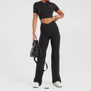 gymshark flare leggings